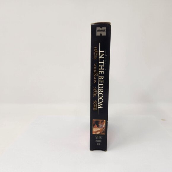 In The Bedroom VHS Movie 2001 Drama Sissy Spacek Tom Wilkinson (vhs) - Picture 4 of 7